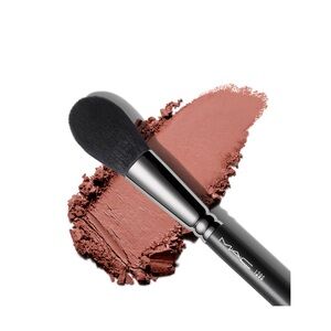 MAC COSMETICS #129 Natural Hair - Discontinued Brush - NEW in sleeve!